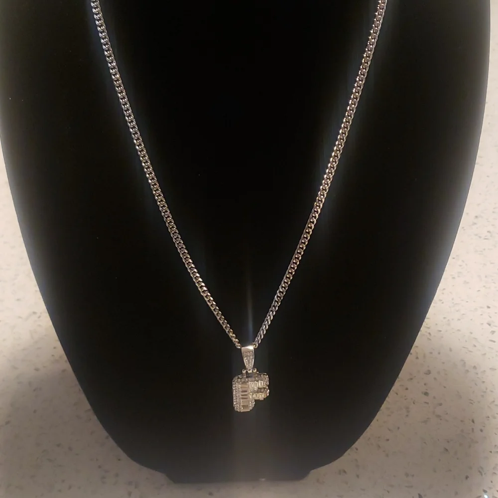 Necklace - Picture 2 of 3